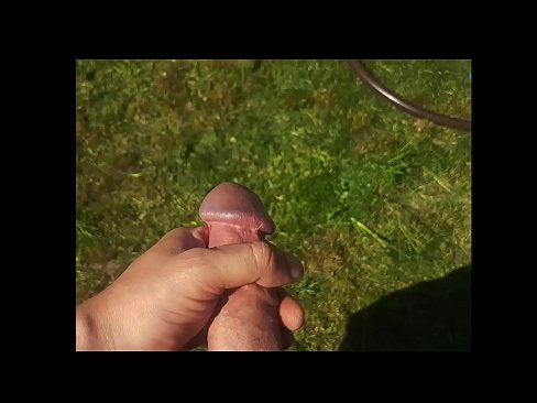❤️ Hottie beroa bere pussy arrosa izorratu egiten du eta udako lorategi batean squirt batekin esperma egiten du ❤️❌ Kalitatezko sexua %eu.pornfuror.ruan ﹏
